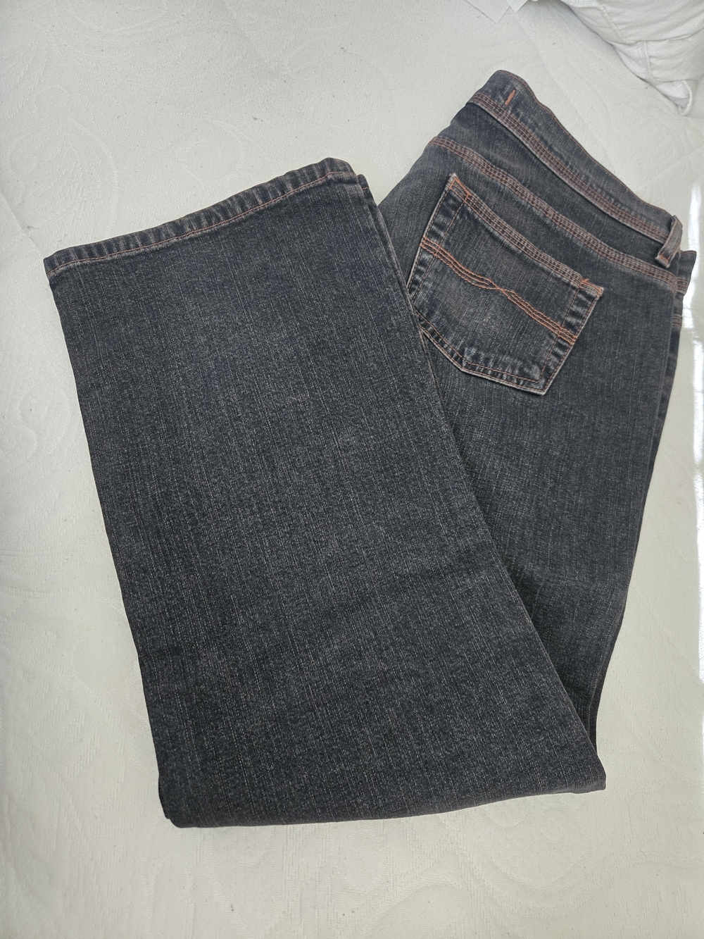 Express Women’s Black Crop Jeans Contrast Stitching